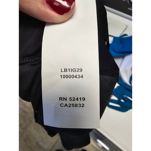 La Blanca Island Goddess Rouched Over The Shoulder Swimsuit Size 6 Black New - Picture 7 of 8